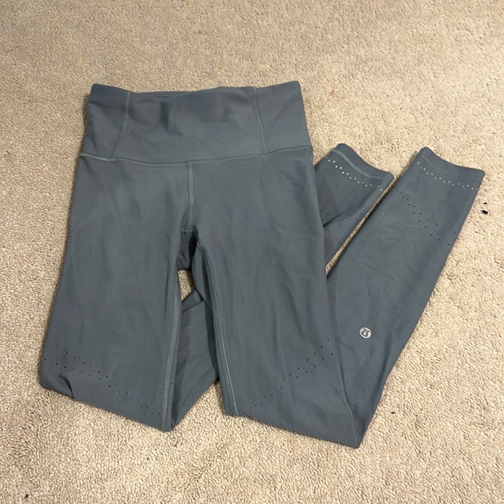 Blueish gray Lululemon size 6 leggings